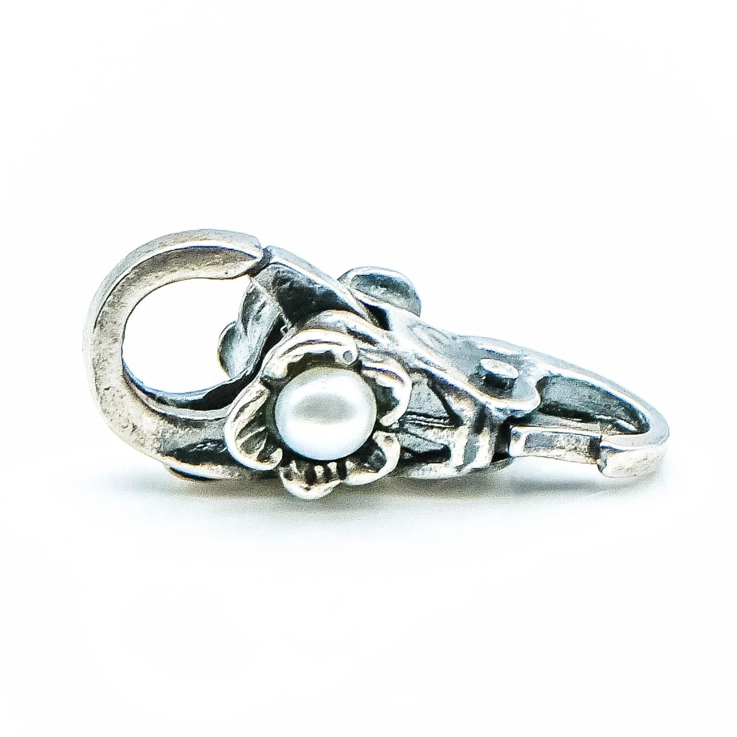 Trollbeads - Women's Flower Pearl Lock Clasp