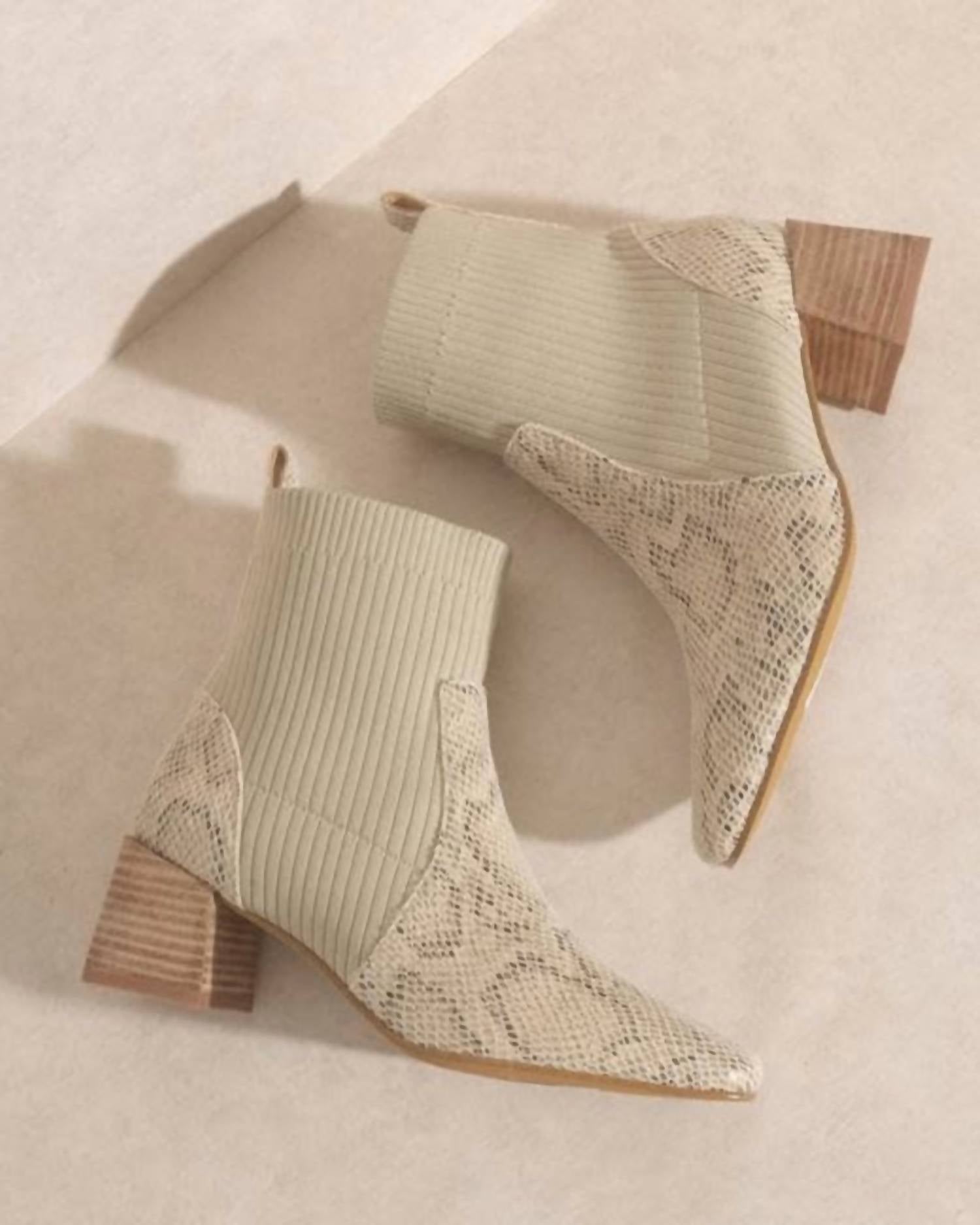 Let'S See Style - Women's Snake Skin Sock Booties