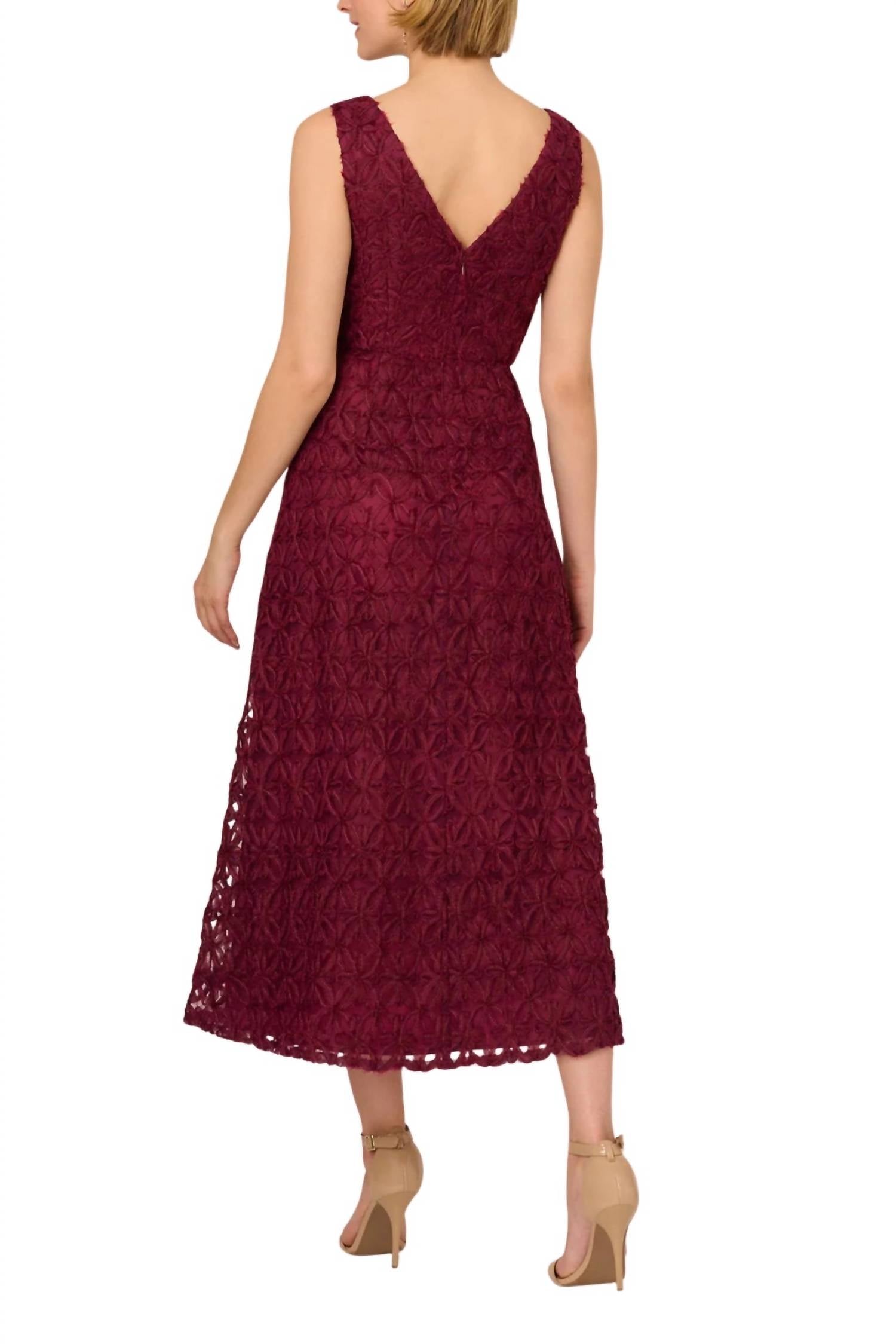Adrianna Papell - Sleeveless Embroidered Crepe Midi Dress
