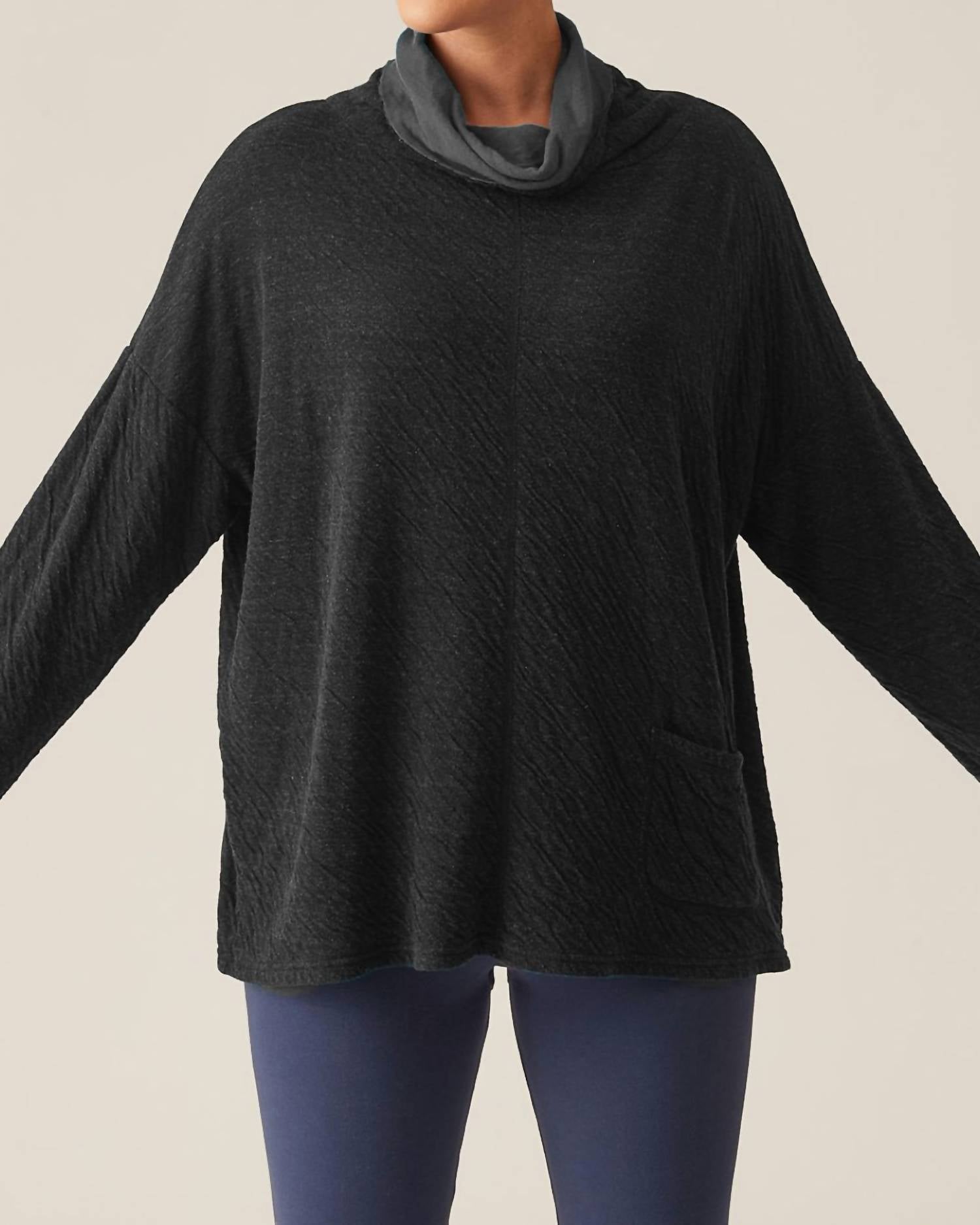 Cut Loose - Long Sleeve Funnel Top
