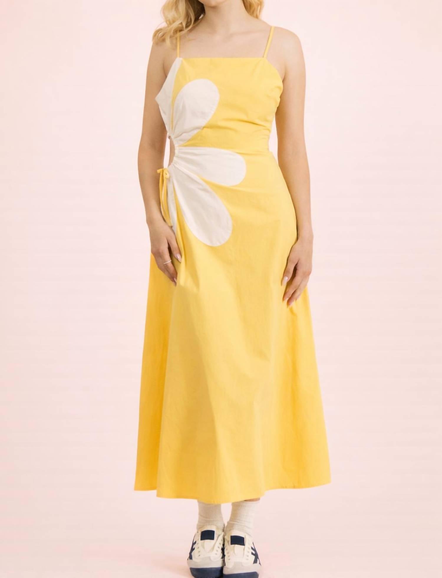 Very J - Side Cutout Floral Detail Resort Midi Dress