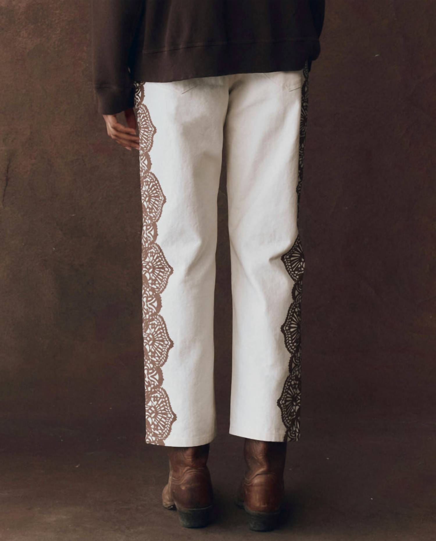 The Great. - Lace Print Wayne Jean