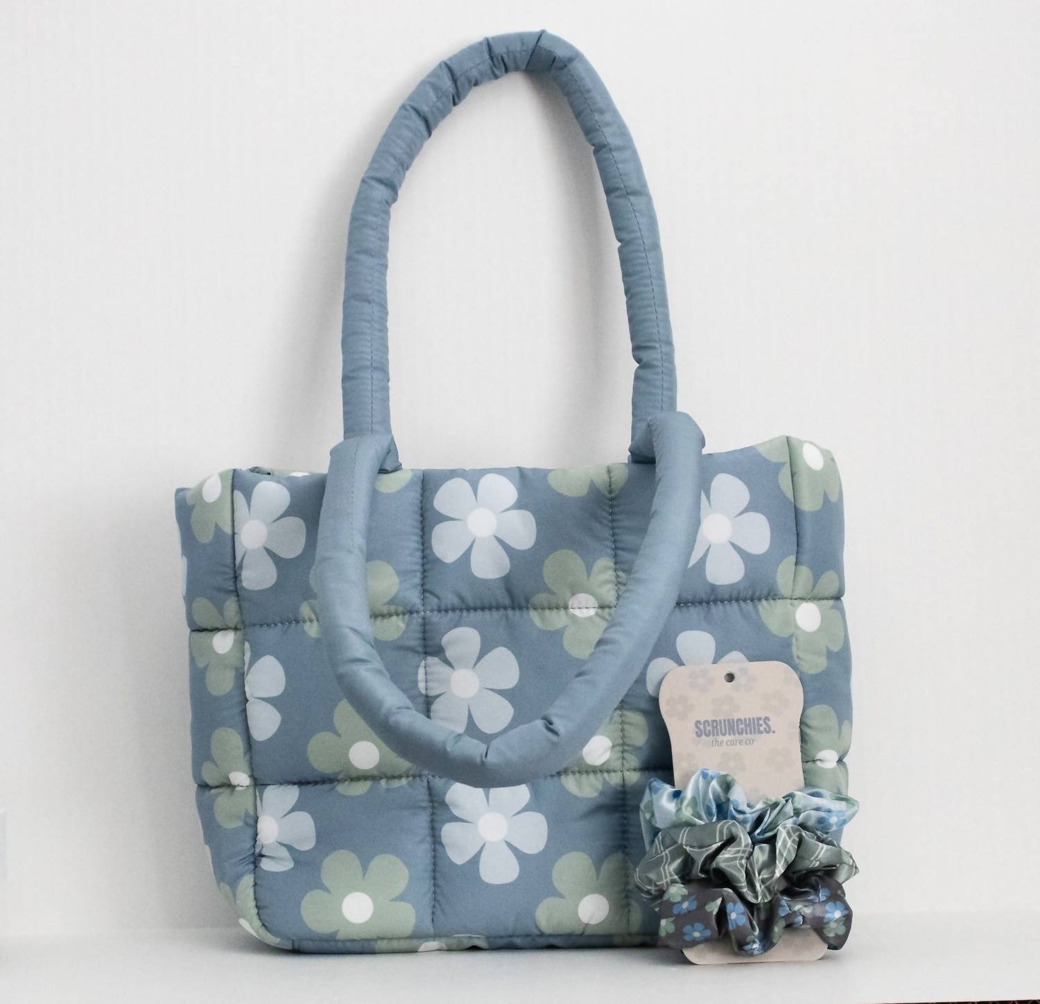 The Care Collective - Daisy Puffer Bag