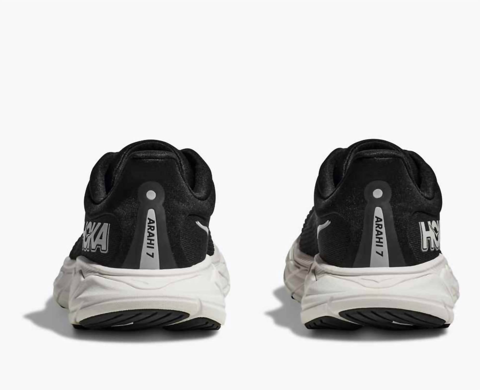Hoka - Women's Hoka Arahi V7