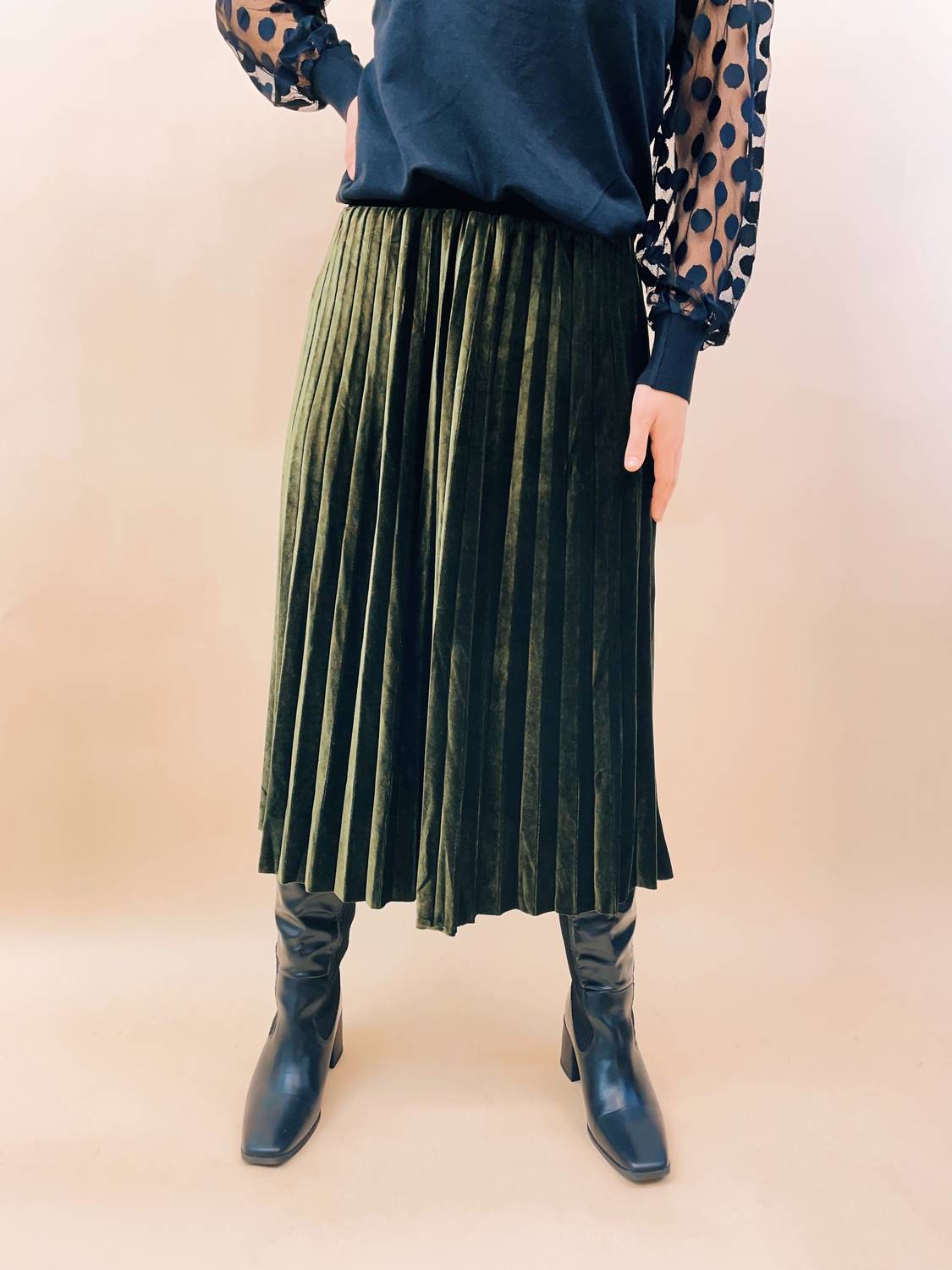 Papillon - Evie Velvet Skirt