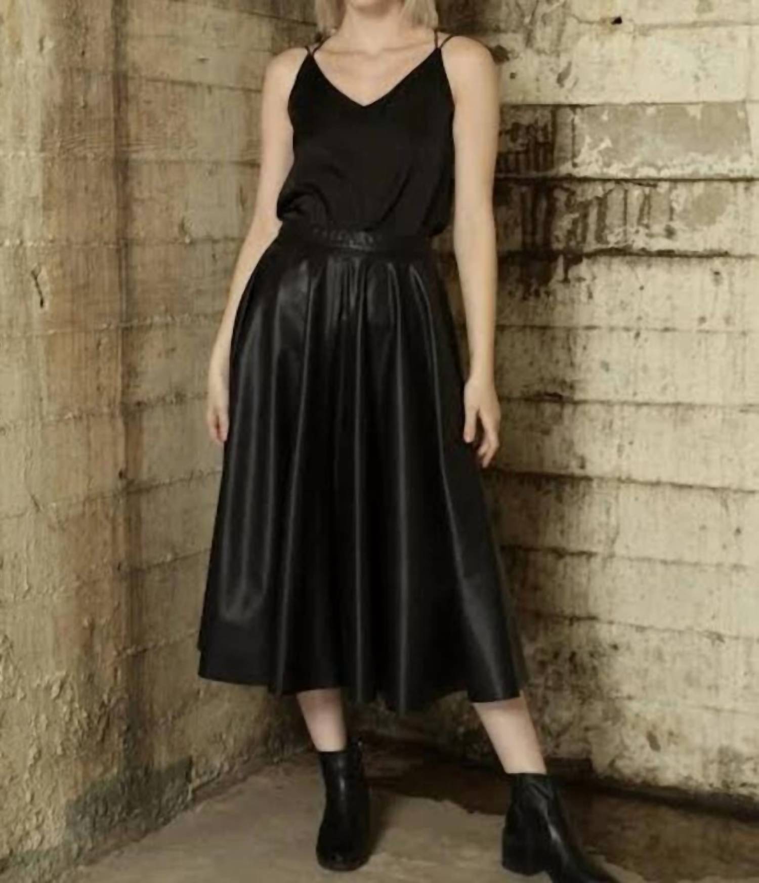 Zero Degree Celsius - Faux Leather skirt