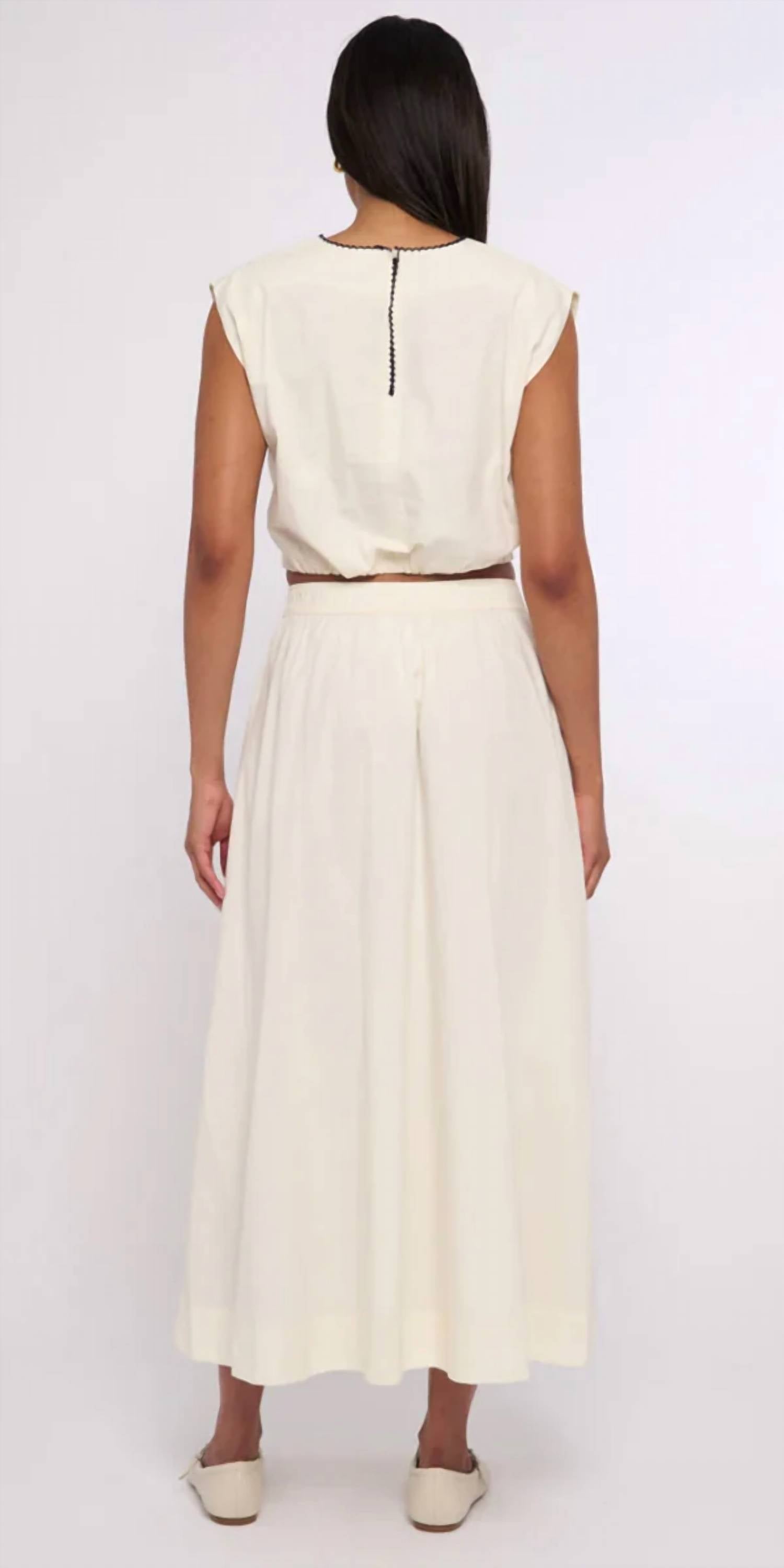 Love The Label - Cambrie Crop Top