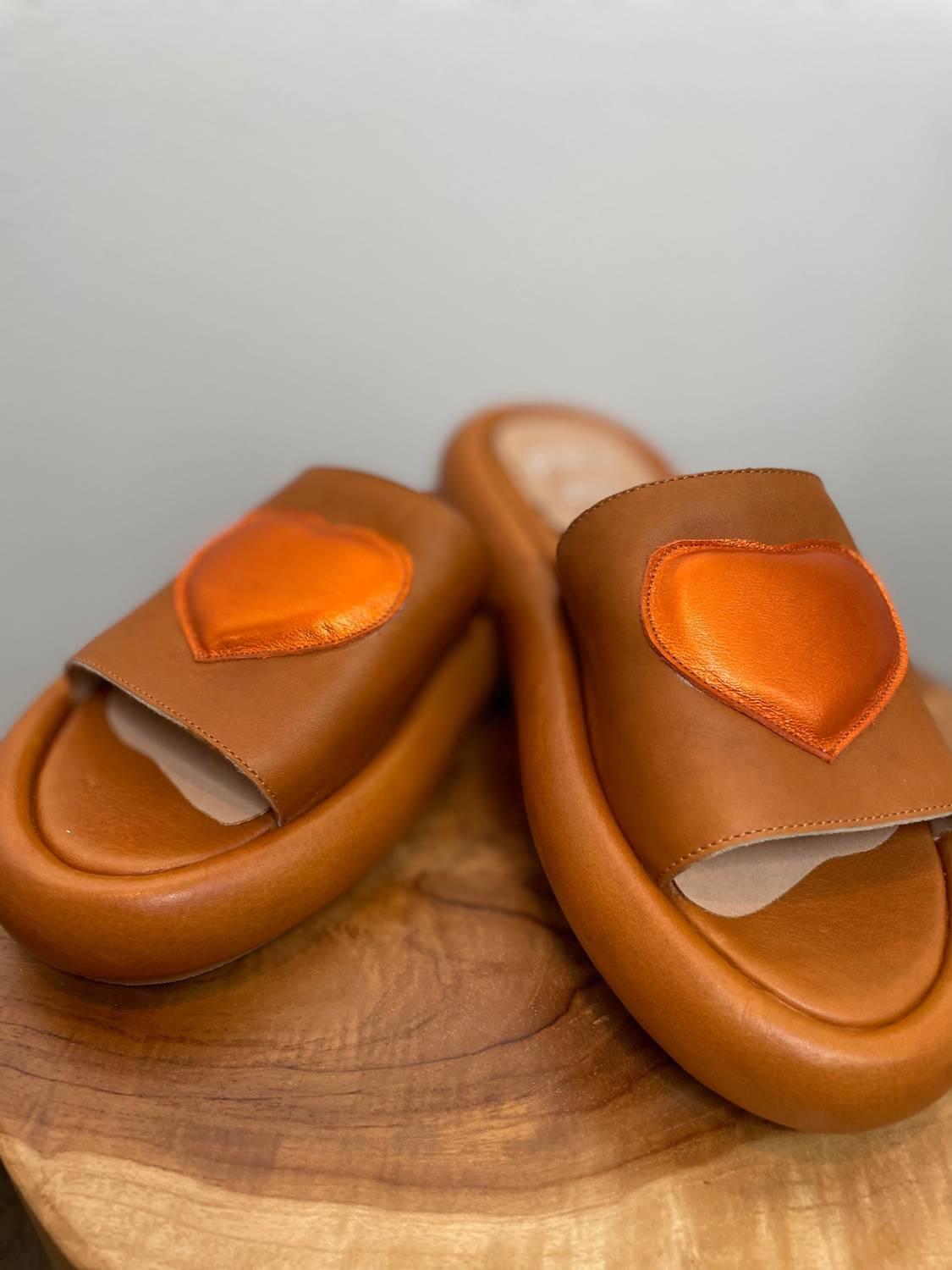 Pmk Shoes - Women's Heart Platform Slides
