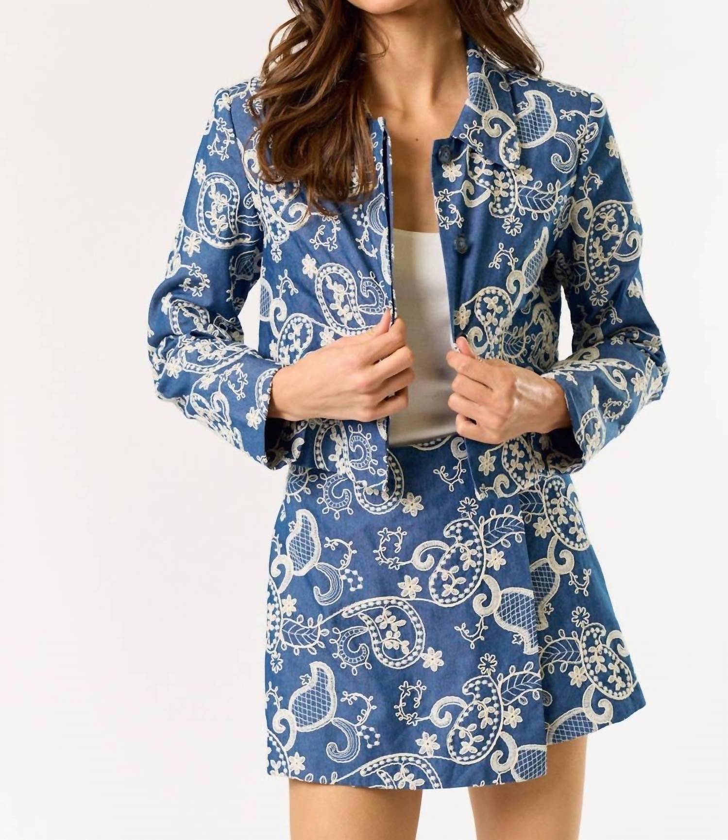 Lalavon - Floral Embroidered Jacket