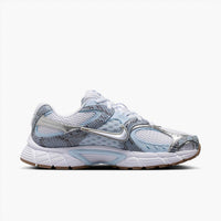 Nike - Women's V5 Rnr Sneakers