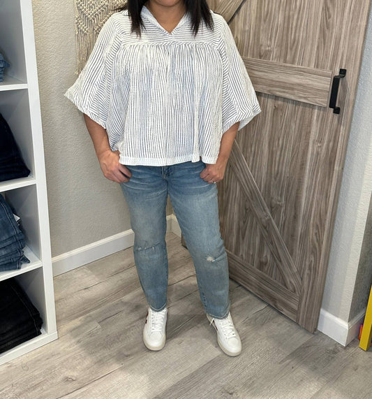 Risen - Risen Jeans Midrise Slim Straight Slightly Distressed Jeans