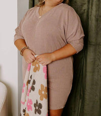 Entro - Casual Chats Shift Dress - Plus