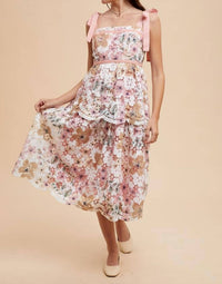 In-Loom - Crochet Lace Floral Maxi Dress