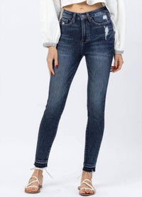 Judy Blue - Auburn High Rise Tummy Control Skinny Jeans