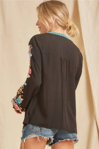 Andree By Unit - Floral & Geo Embroidered Top