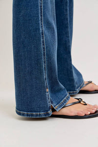 Judy Blue - Atlas Mid Rise Bootcut With Cell Phone Pocket