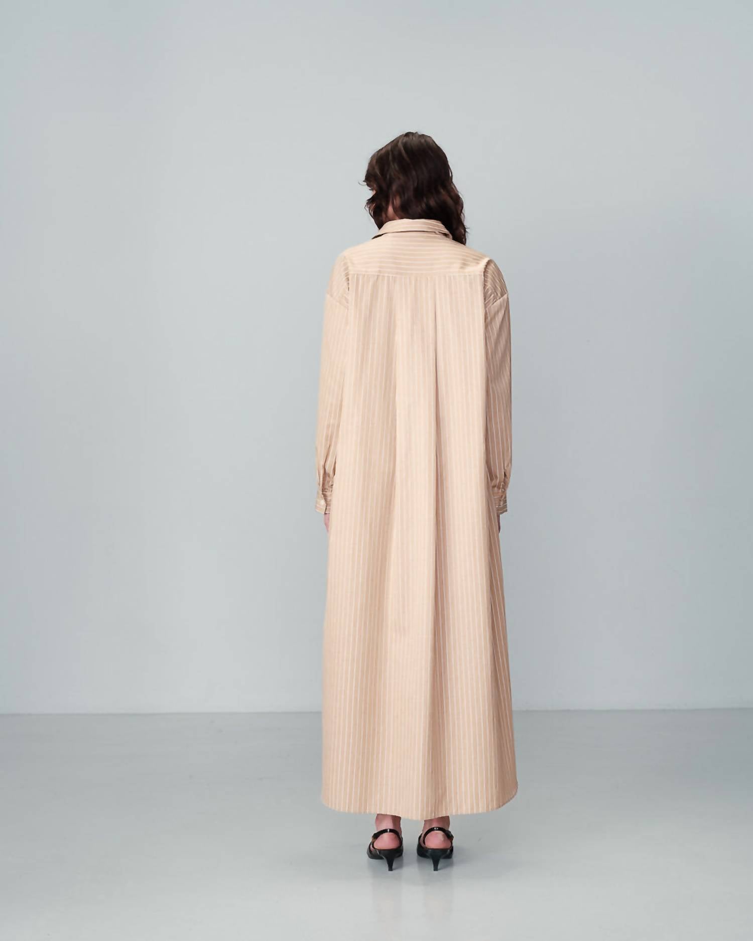 Grace & Mila - Buttoned Long Dress