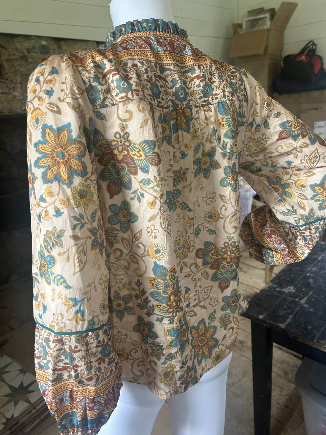 Current Air - Women's Ruffled Collar Split Neck Blouse