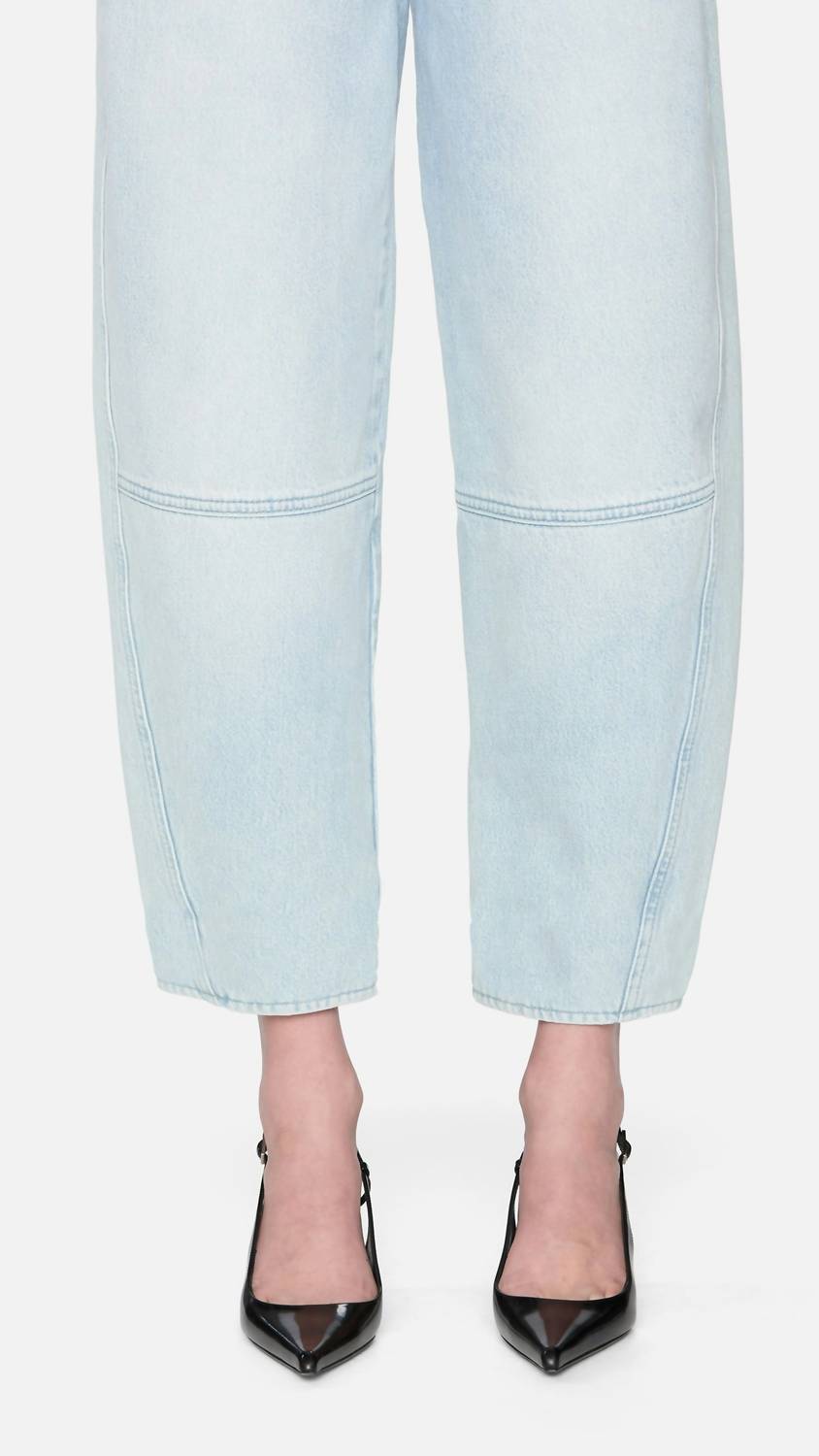 Frame - Twisted Barrel Mid Rise Jeans