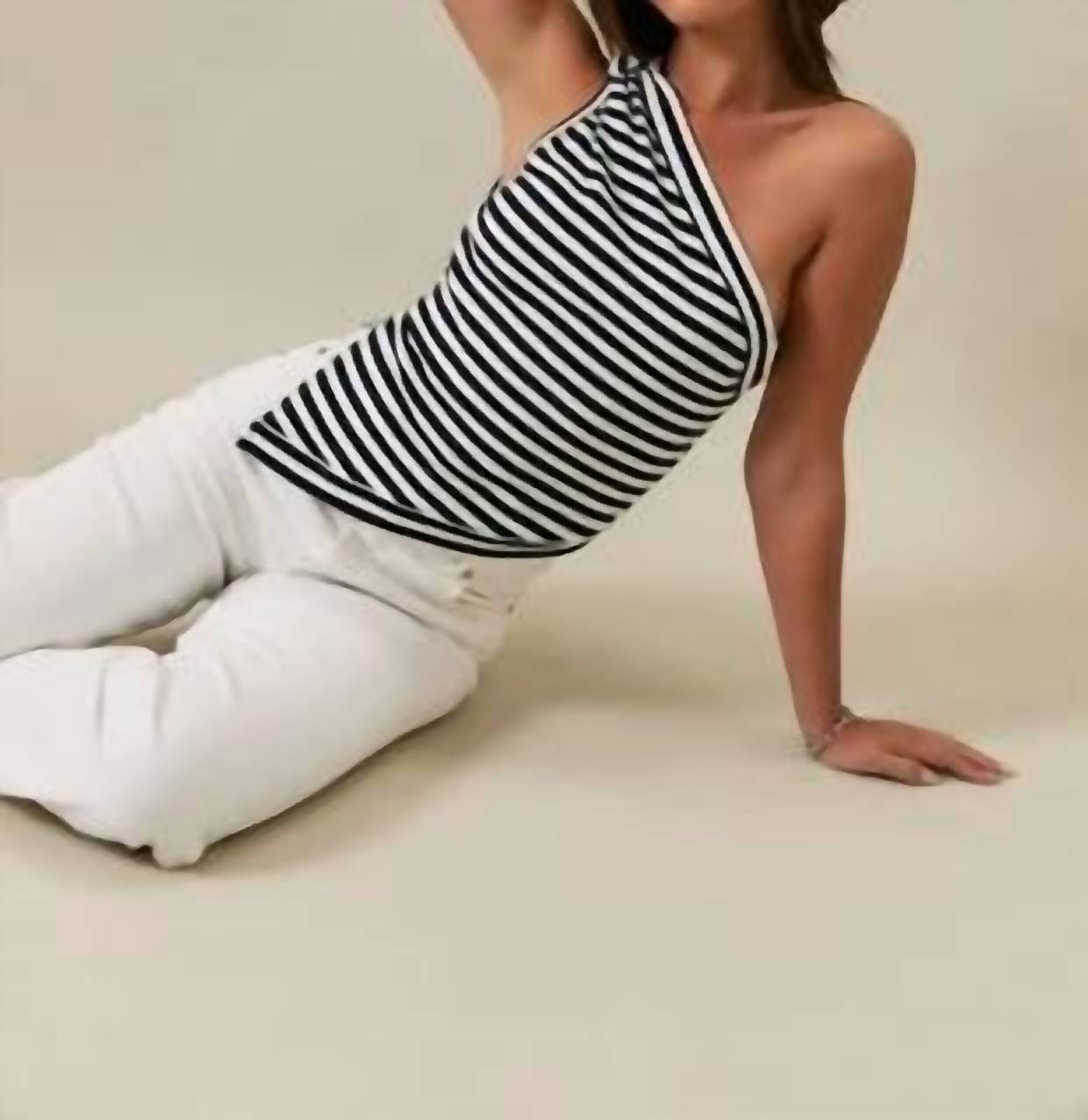 Le Lis - One Shoulder Stripe Top