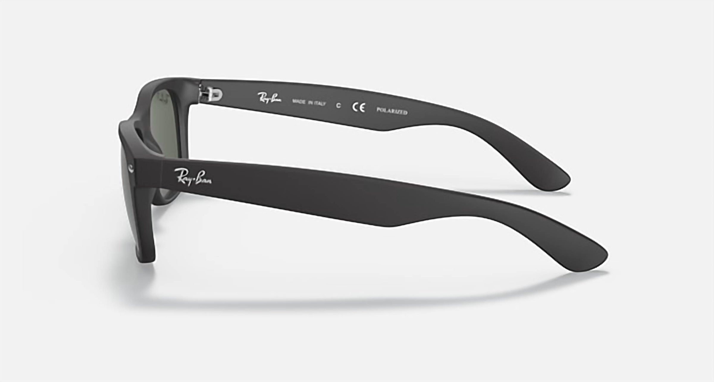 Ray Ban - New Wayfarer Classic Medium Polarized Sunglasses Rb2132 622/58