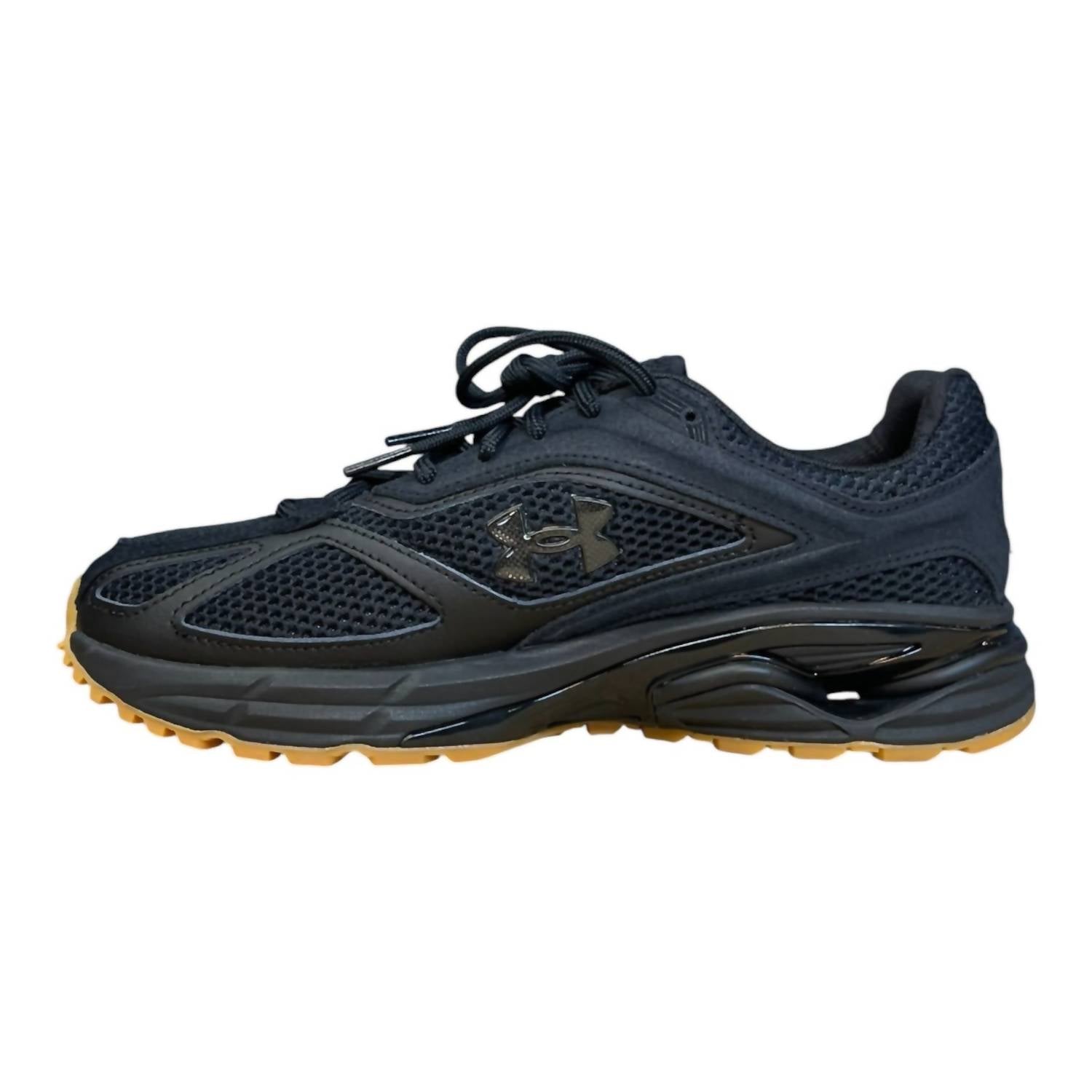 UNDER ARMOUR Men's Hovr Apparition Tsm Sneakers in black - men's sneaker - detail view