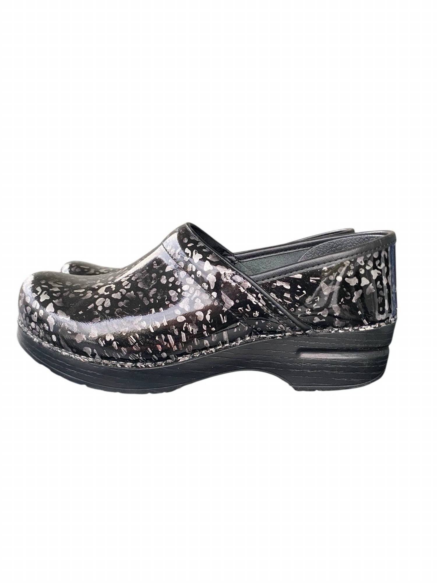 Dansko - Women's Professional Clog