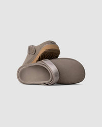 Ugg - Women's Goldenstar Suede Clog