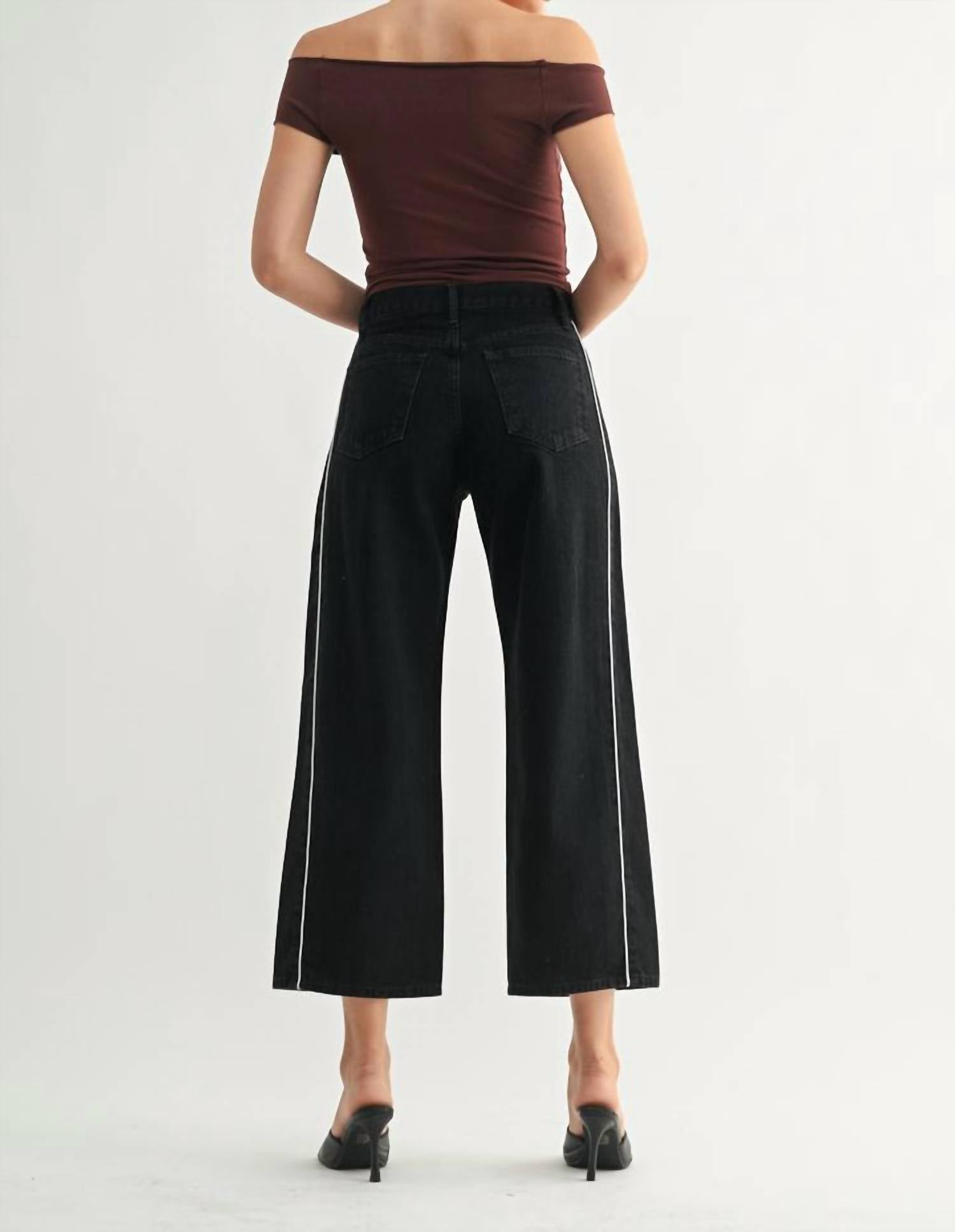Just Black Denim - Twist Barrel Jean