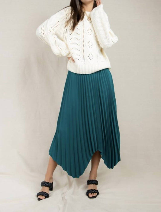 Naked Zebra - Cable Knit Round Neck Sweater