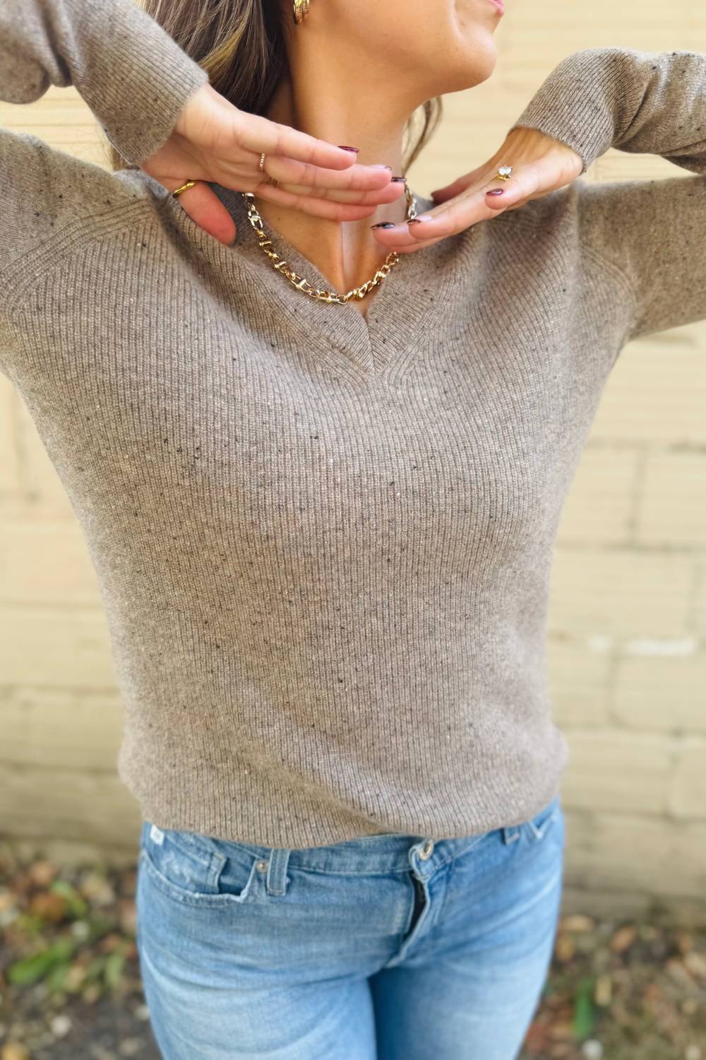 Pure Amici - V-Neck Shaker Sweater