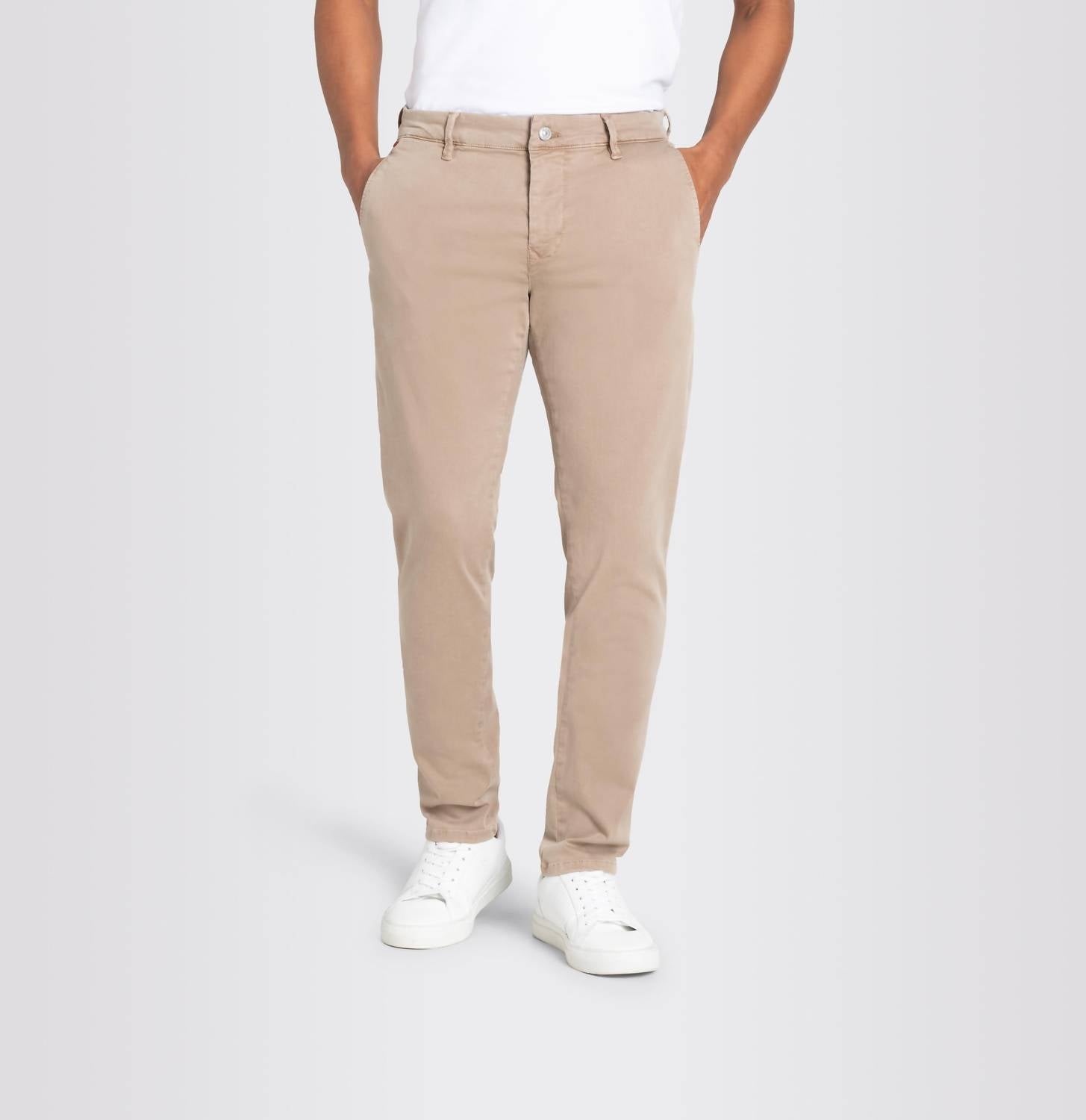 Men Modern Fit Driver Pant