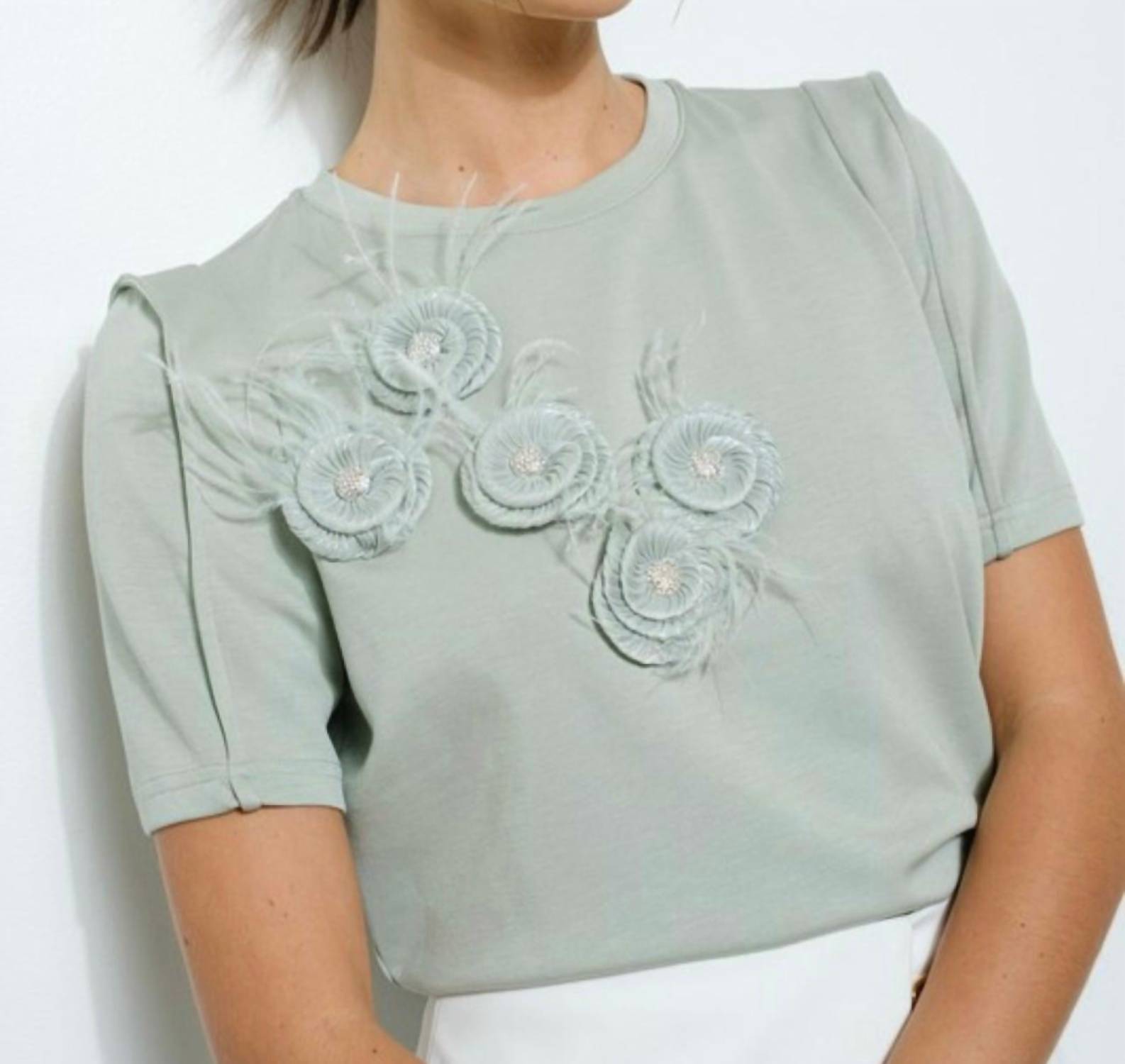 Ina - Floral Chic Tee