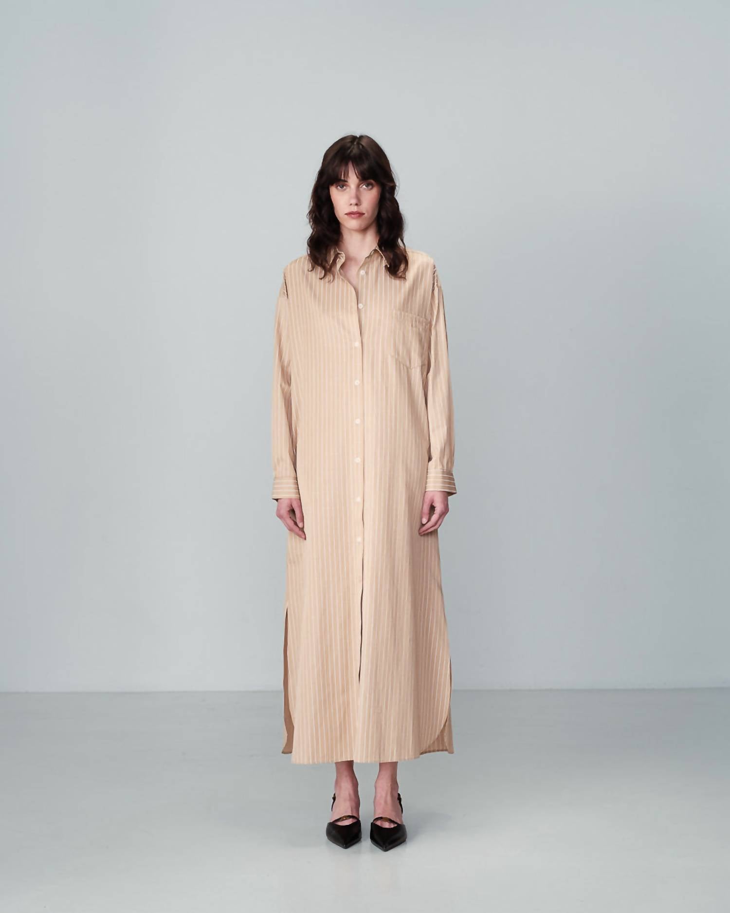 Grace & Mila - Buttoned Long Dress