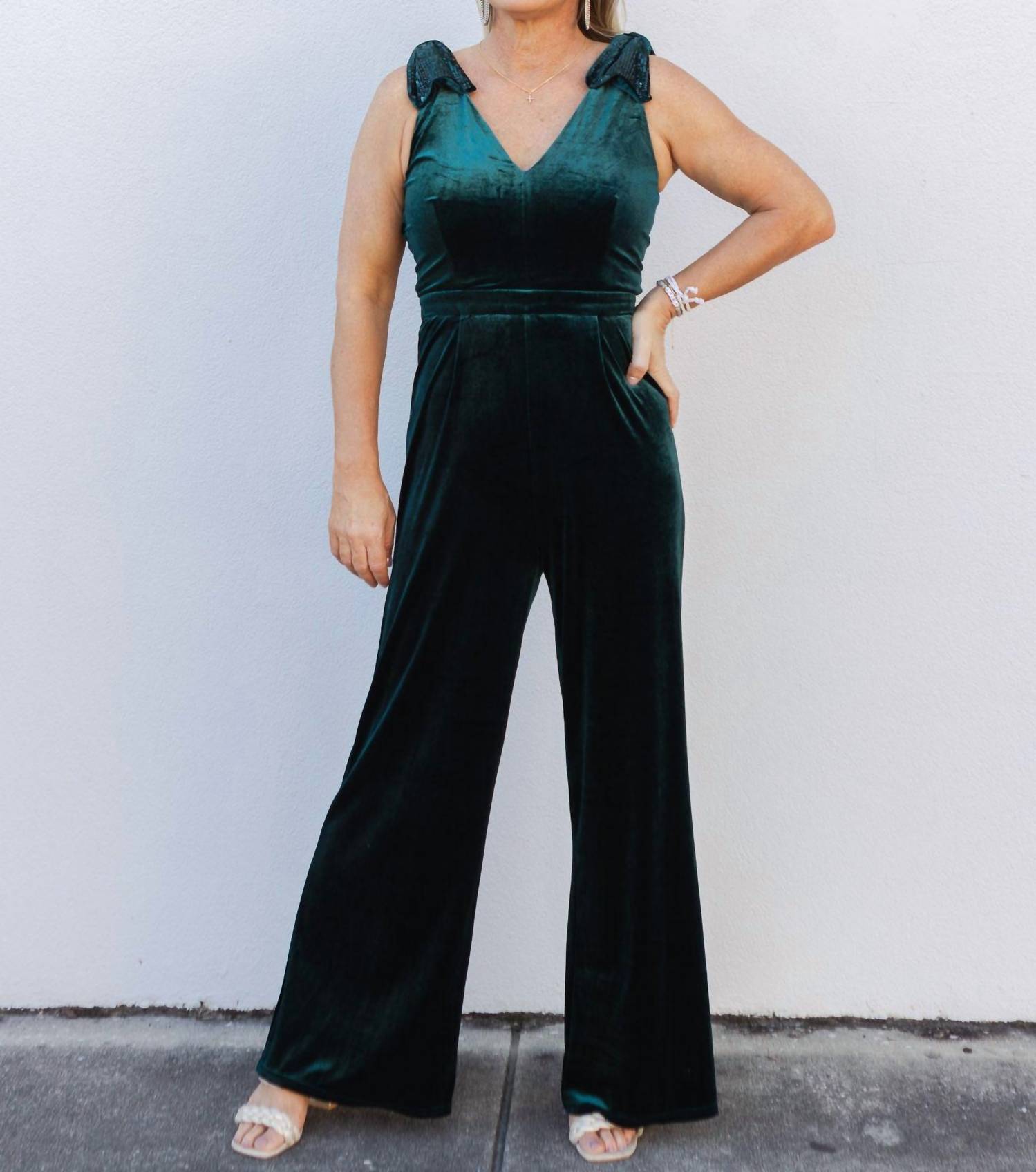 Entro - Standing Out Velvet V-neck Jumpsuit