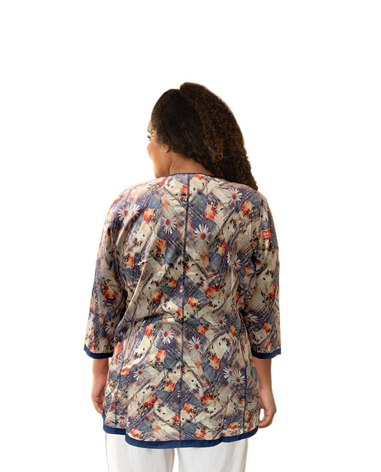 On The Plus Side - Notched V-Neck Anaise Tunic - Plus