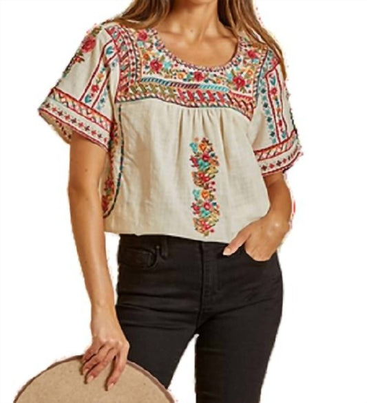 Andree By Unit - Floral Embroidered Top - Plus