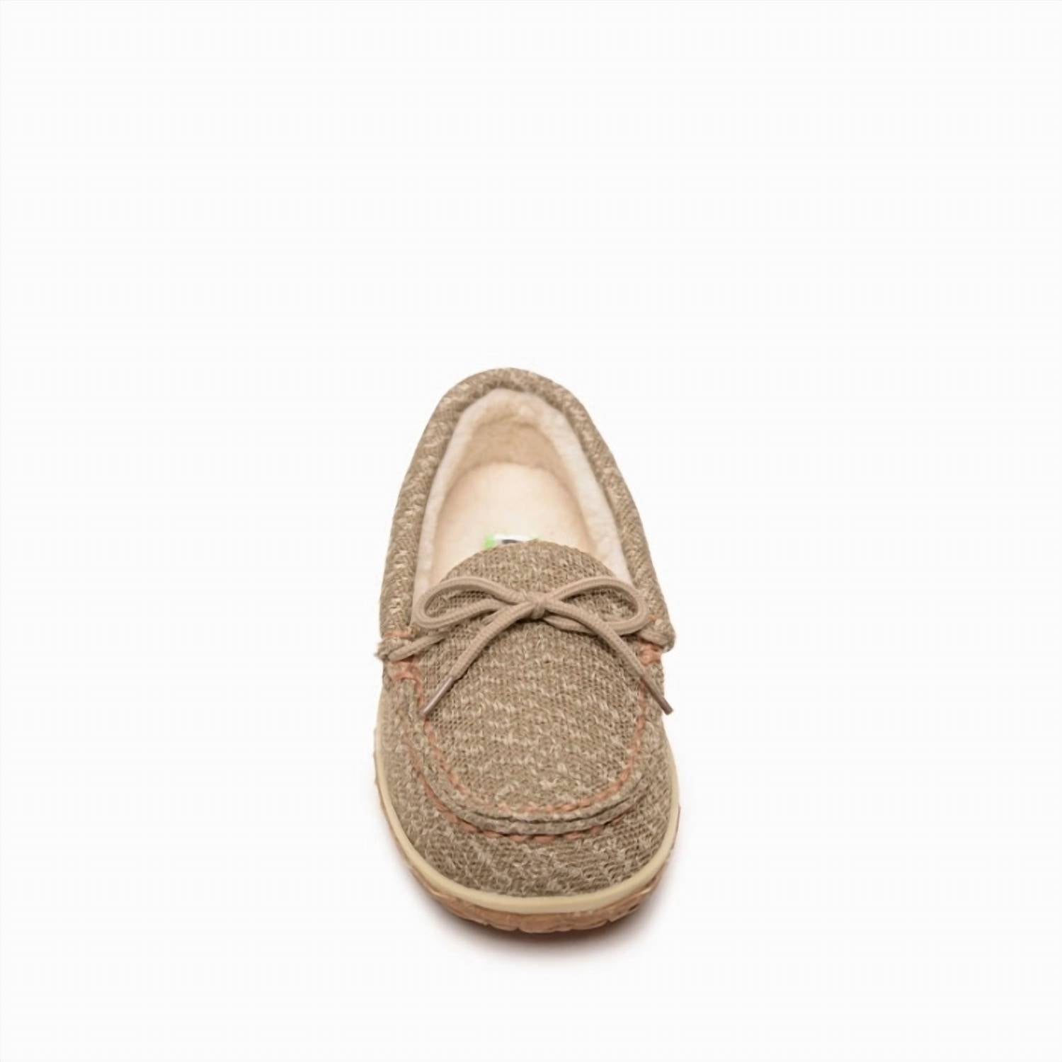 Minnetonka - Women's Eco Oak Loafer