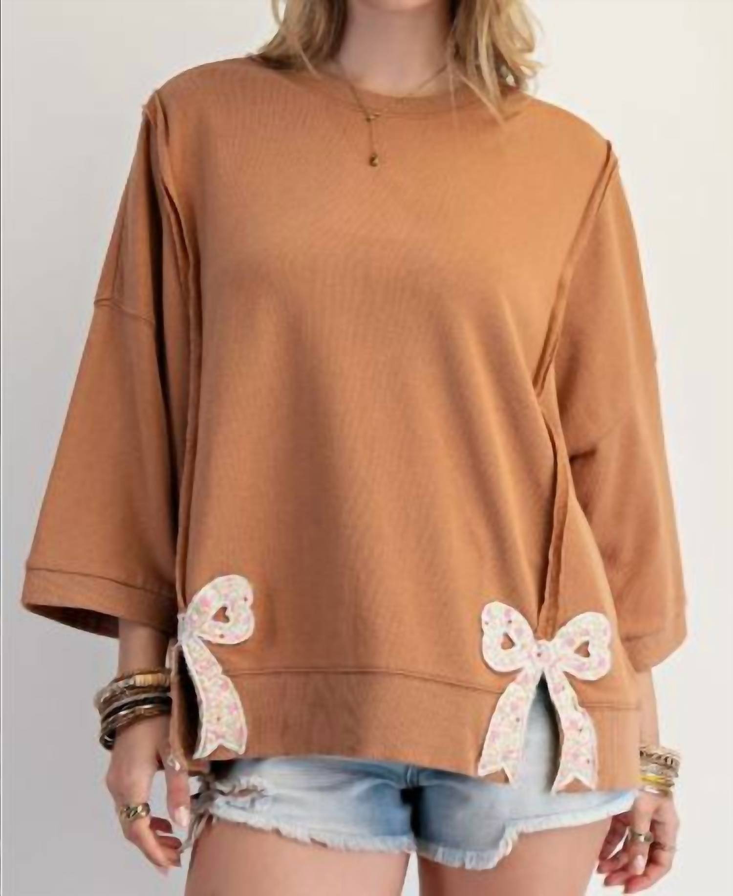 Easel - Bow Patch Shirt