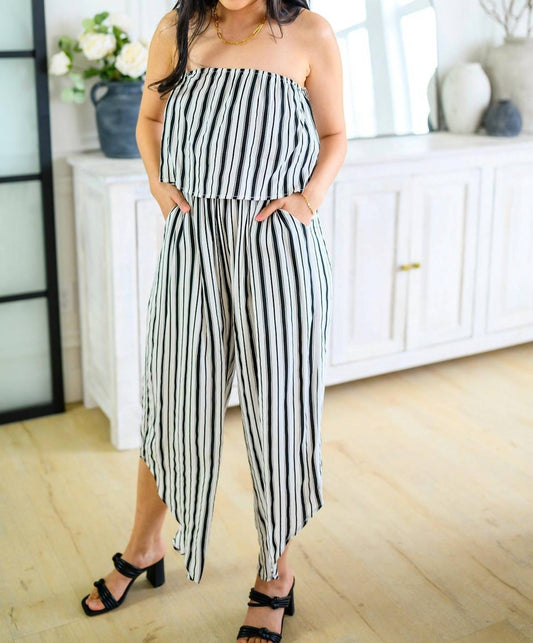 Andree By Unit - Modern Stripes Sleeveless Jumpsuit