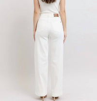 Judy Blue - High Rise Double Button With Coin Pocket Embroidery Jeans