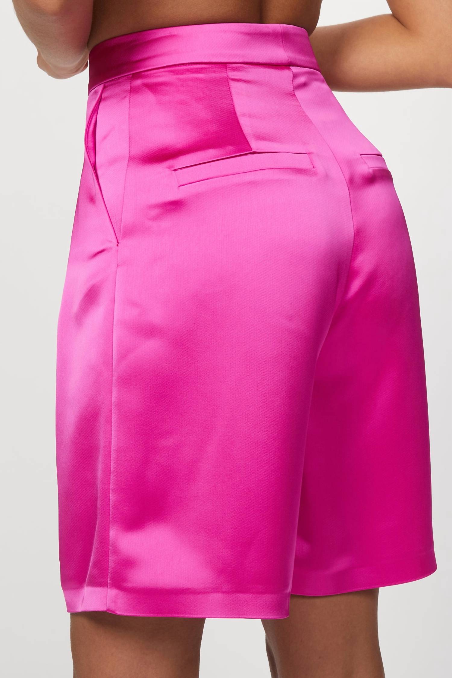 LYALL HIGH-RISE SHORTS
