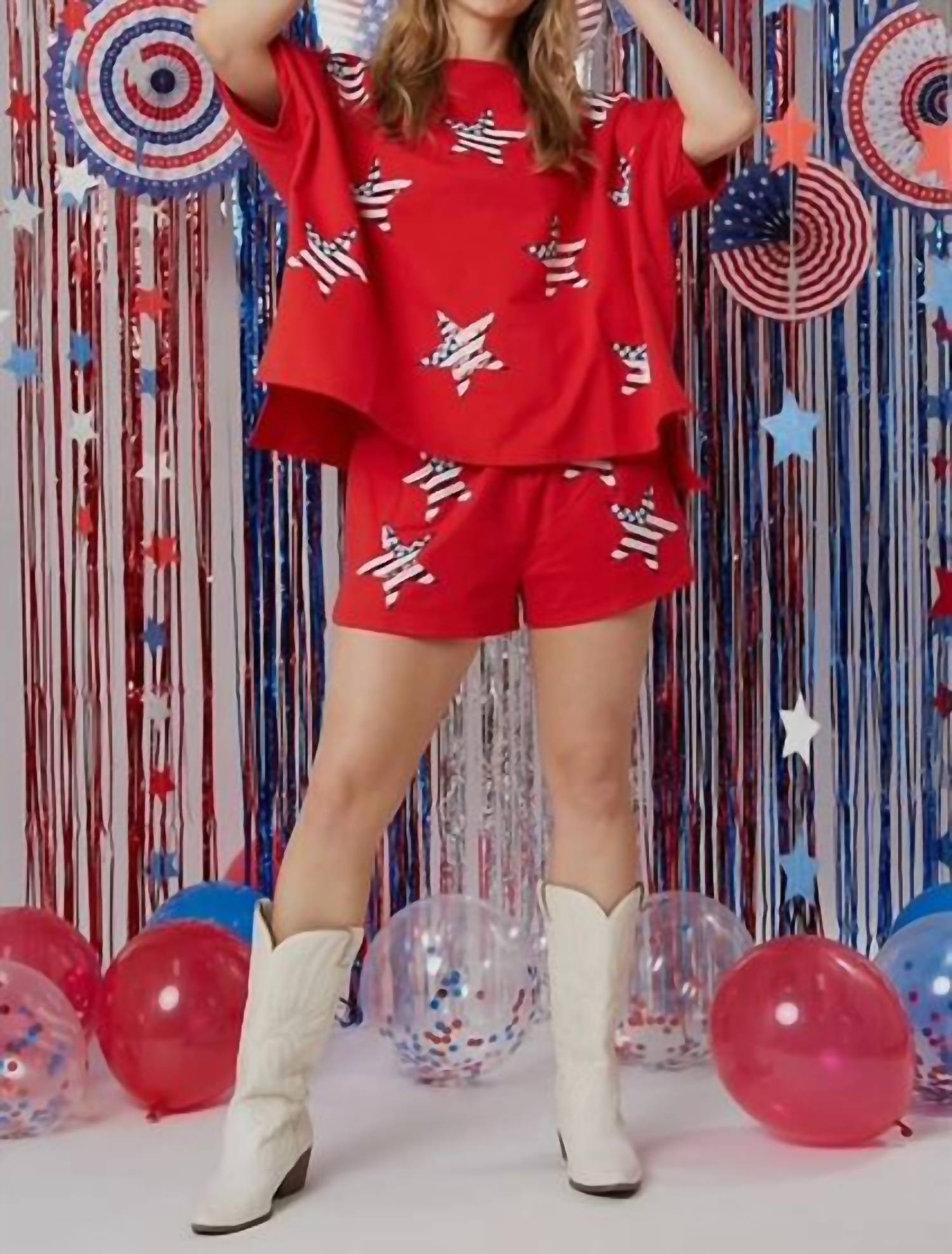 Fantastic Fawn - sequin star shorts
