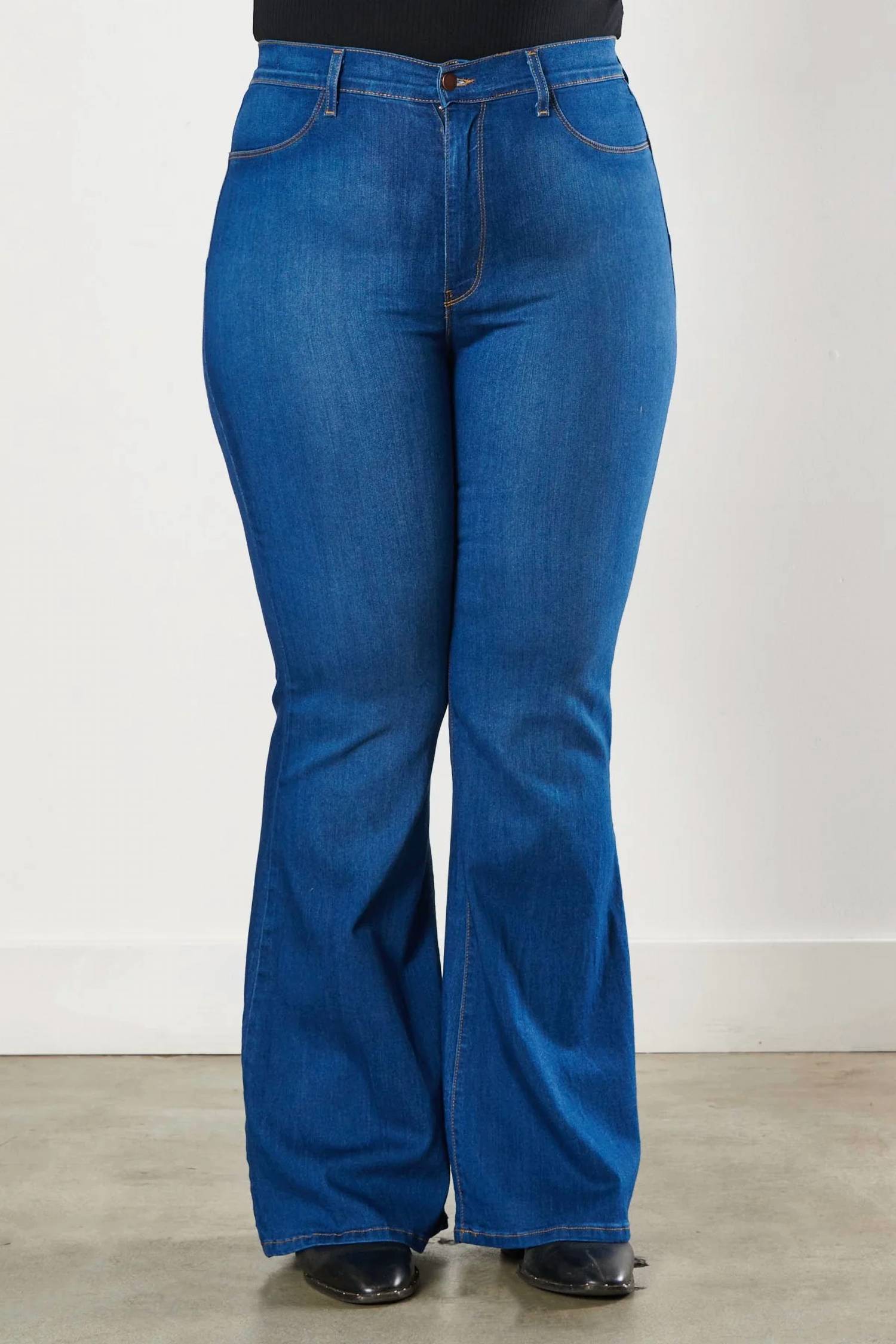 Vibrant Miu - Sweetheart Flare Jeans - PLUS