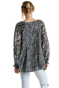 Umgee - Dalmatian Balloon Ruffle Sleeve Top