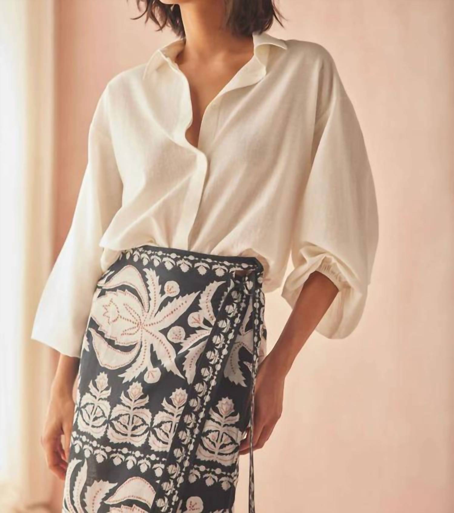 OMIKA Nero Blouse in solid coconut - women's blouse - view 4