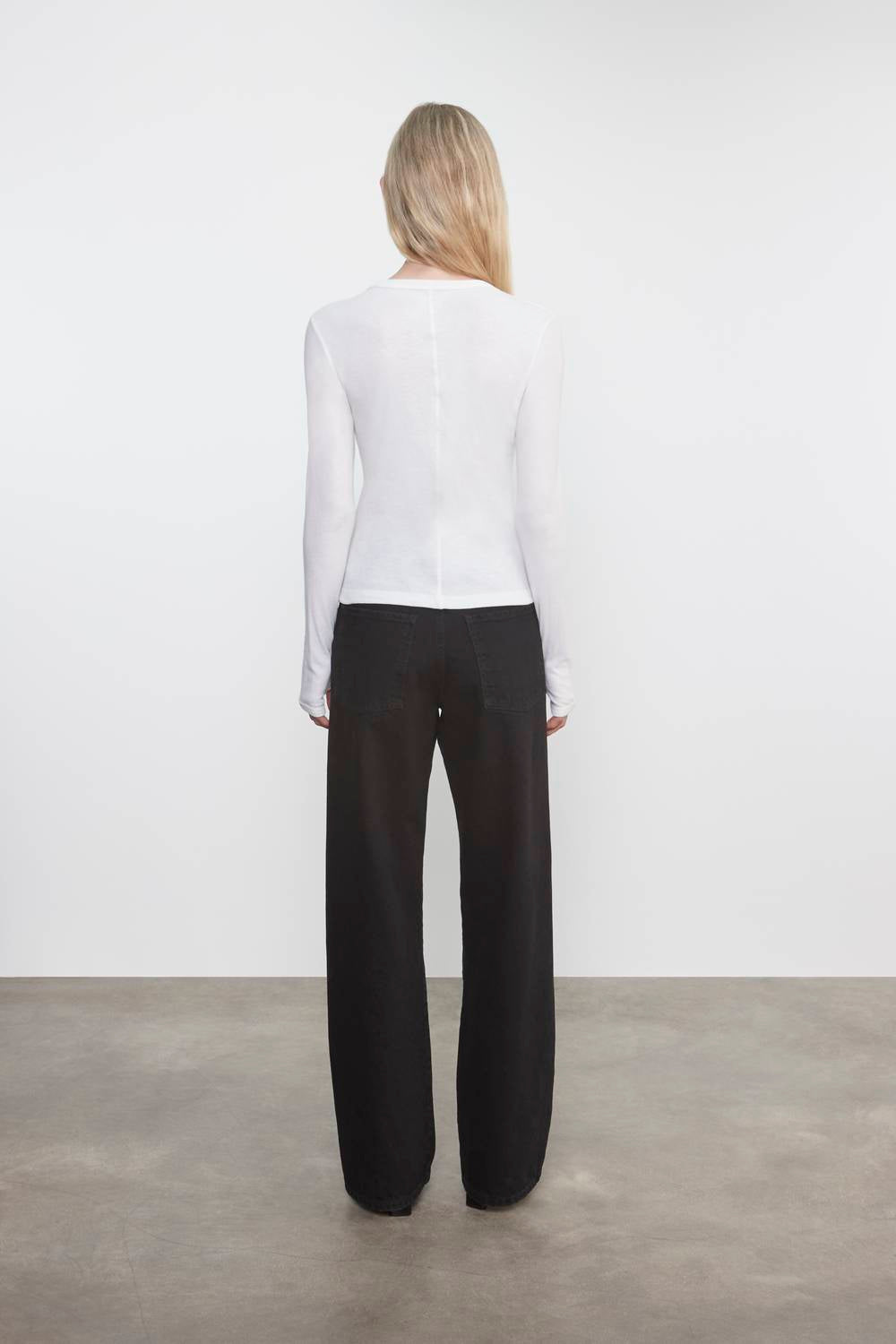 Enza Costa - CASHMERE NEW CLASSIC LONG SLEEVE CREW TOP