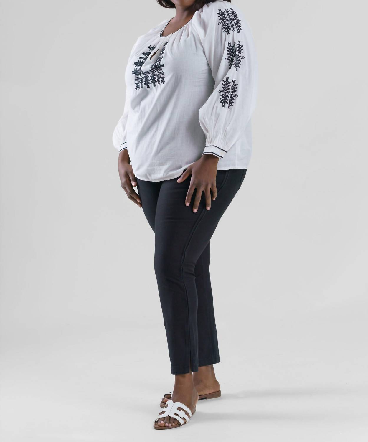 Karen Kane - Cotton Embroidered Long Sleeve Peasant Top - Plus