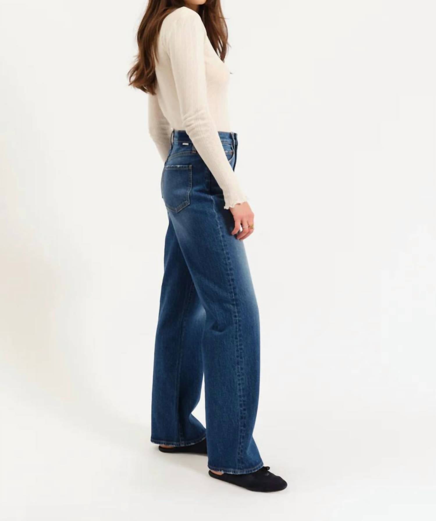 DAZE City High Rise Straight Jeans in blue - women's jeans - detail view