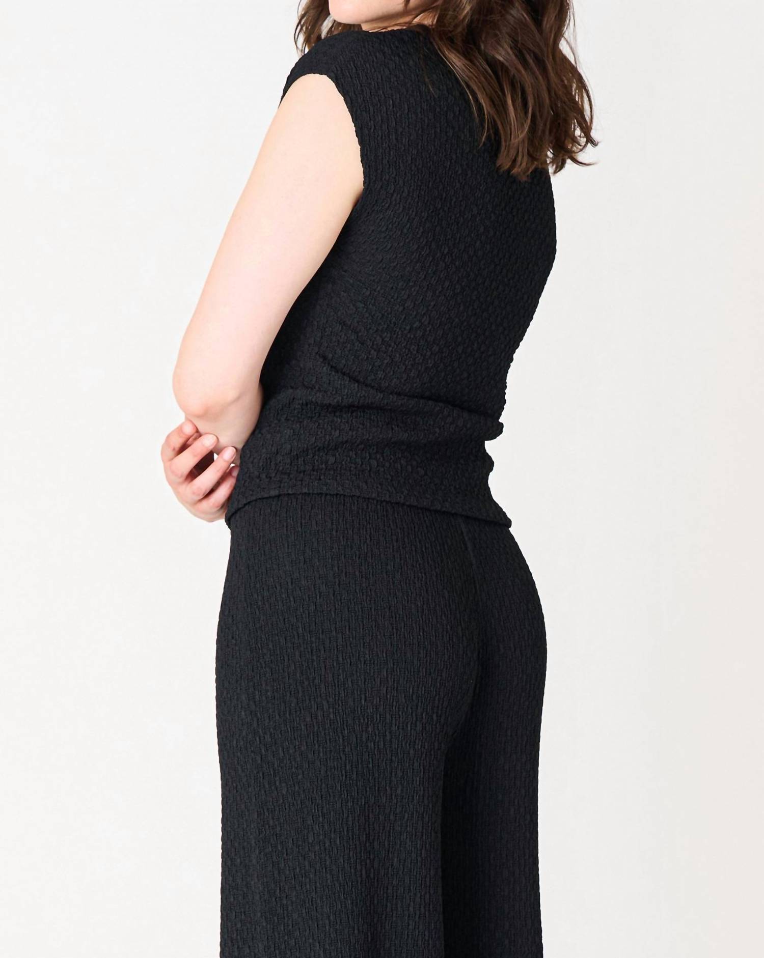 Dex - Cap Sleeve Drop Shoulder Texture Top